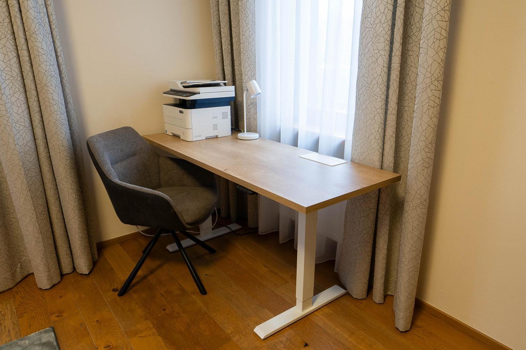 Executive 2-Bdrm Central Suite Usti nad Labem Exterior photo