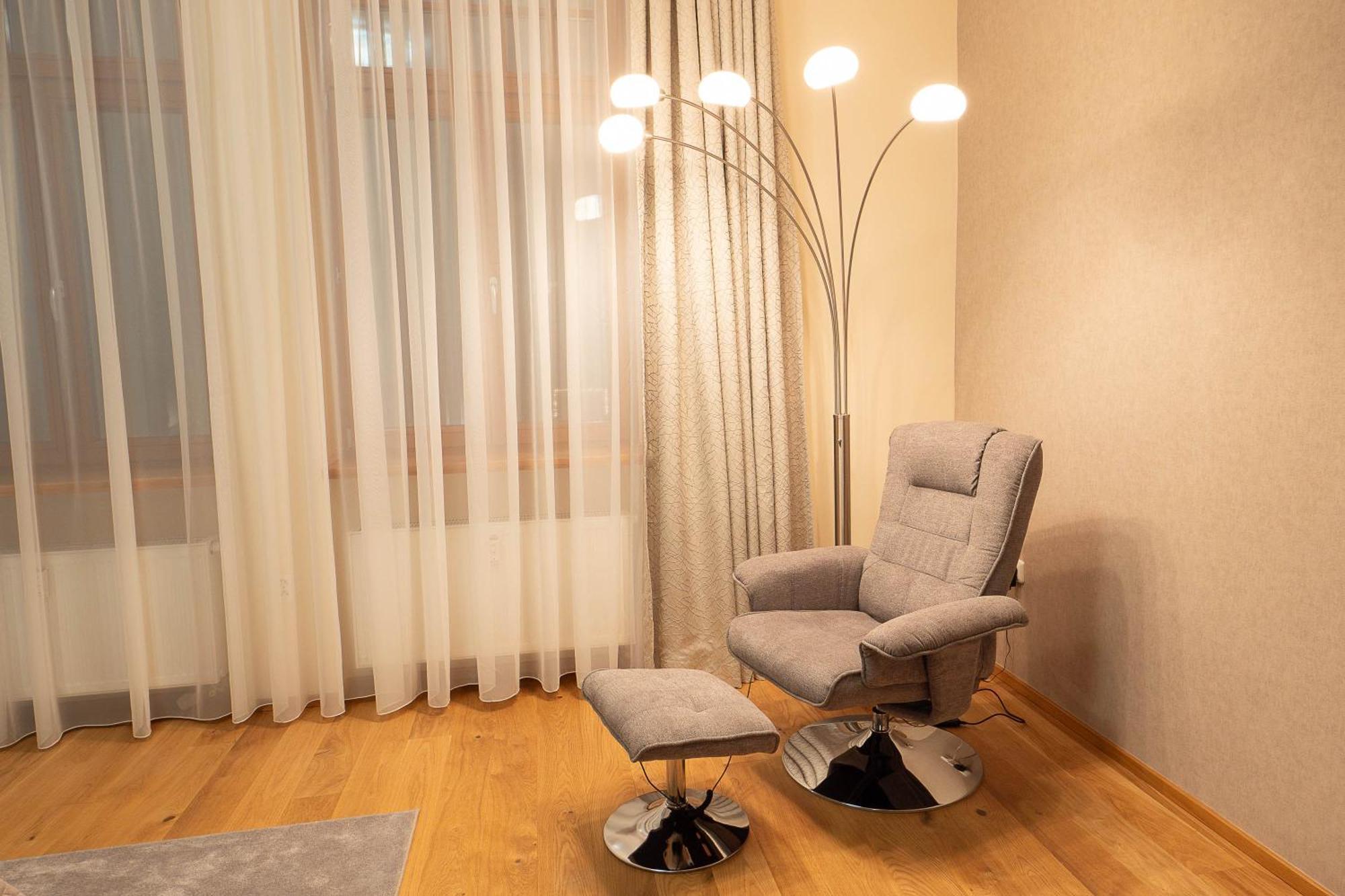 Executive 2-Bdrm Central Suite Usti nad Labem Exterior photo